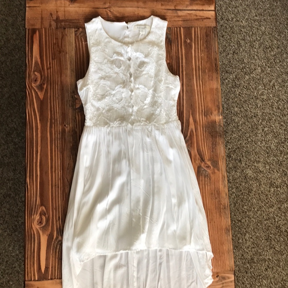 Francesca’s white dress - high low